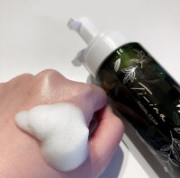 Sữa rửa mặt tạo bọt trà xanh Chinoshio Ti-ina Facial Foam 200ml